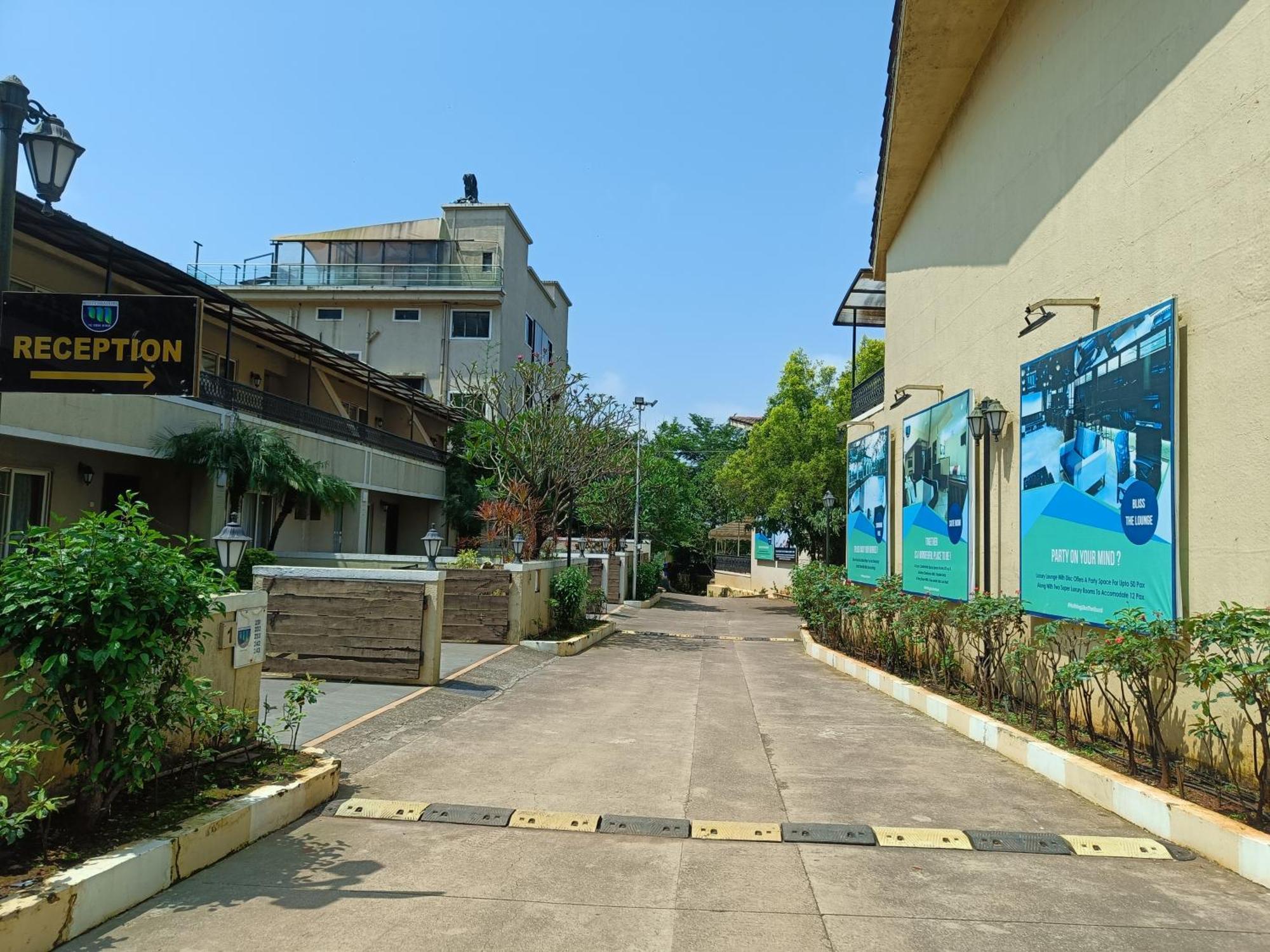 Hotel Misty Meadows, Lonavala Exterior foto